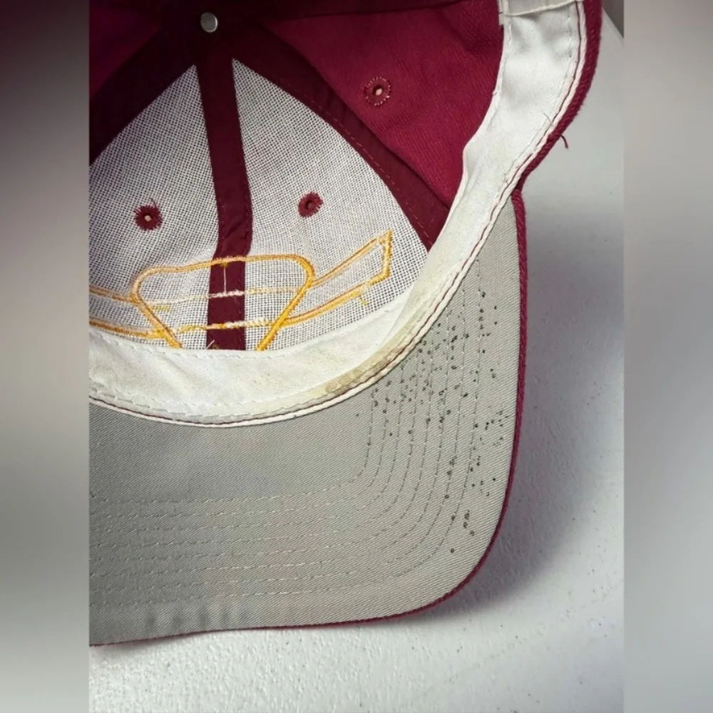 Vintage Sports Specialties Side Wave Snapback Triangle Hat Washington Redskins